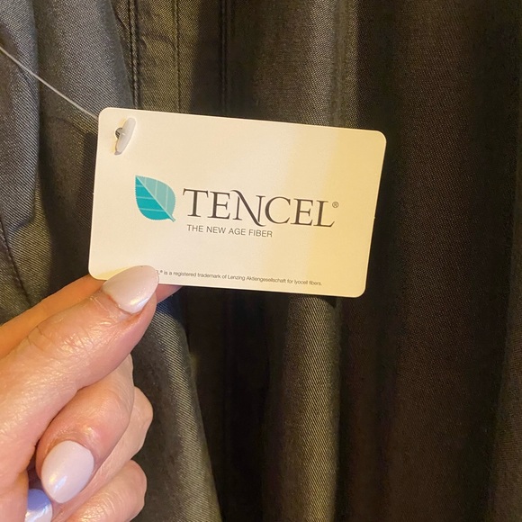 STANDARD. Grey blouse - Picture 4 of 5